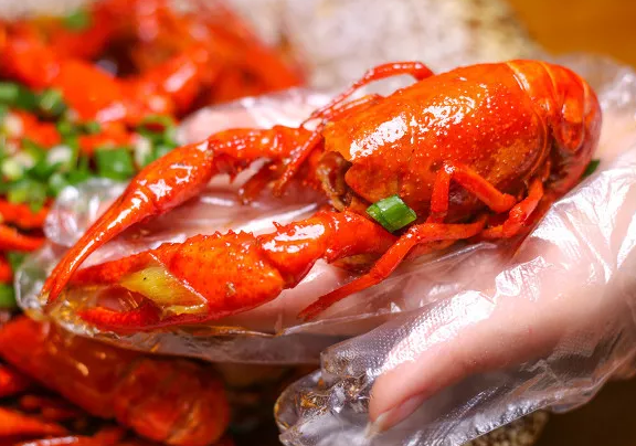 你愛吃的小龍蝦 英語可不叫small lobster