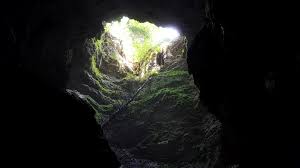 加里曼丹岛的地底洞天