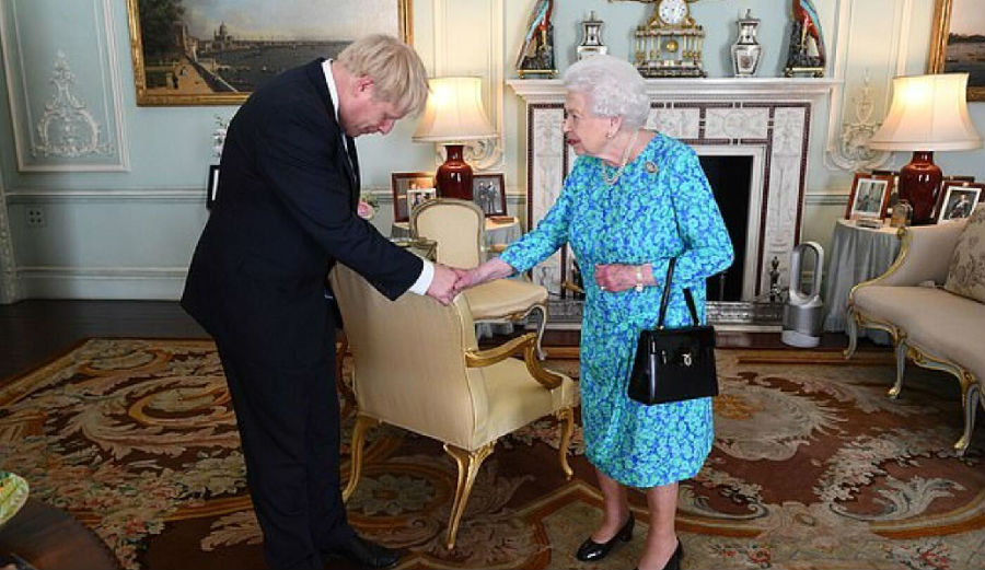 The new British Prime Minister Boris went to see the Queen.jpg