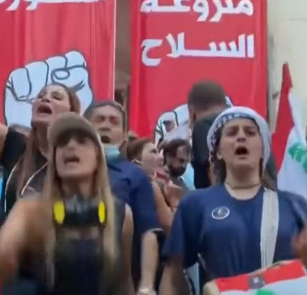 黎巴嫩大爆炸后民众抗议.png
