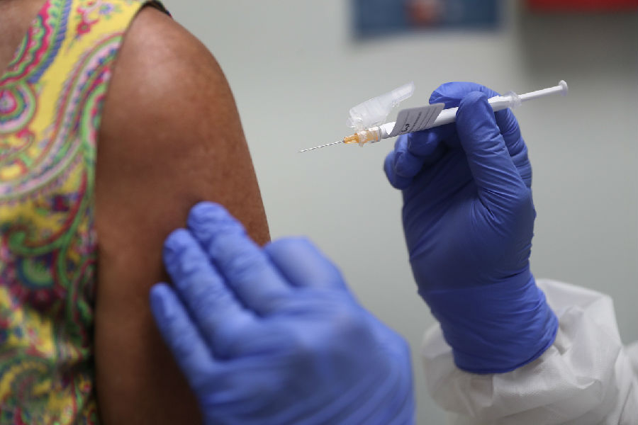 Three-quarters of adults are willing to get the new crown vaccine.jpg