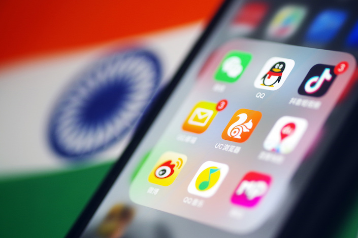India announced the ban on 118 Chinese apps.jpg