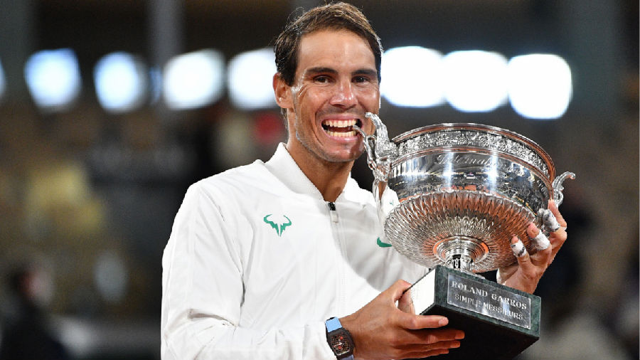 Nadal's French Open for the 13th time to win the title .jpg