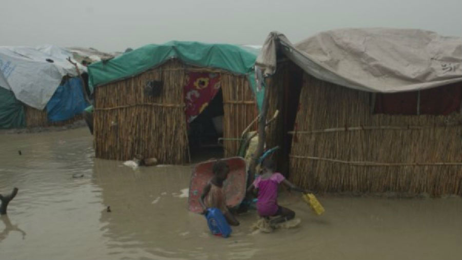 VOA常速(翻译+字幕+讲解):美国在南苏丹