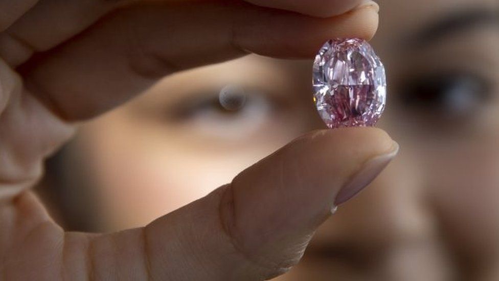 "The Soul of the Rose" diamonds sold for 176 million.jpg