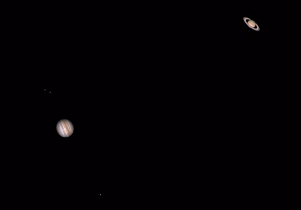 土星木星上演“星星相吸”.jpg