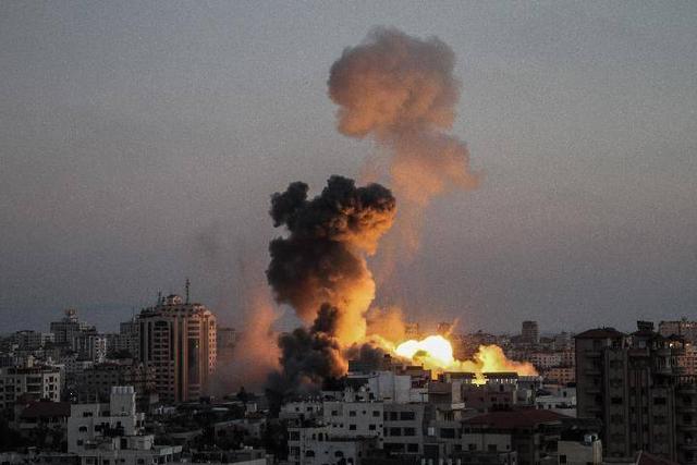 加沙城一处地点遭以军空袭.jpeg