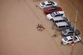 河南通报特大洪涝灾情 遇难人数上升至302人