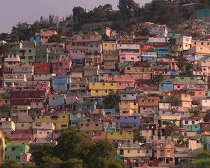 haiti---still-freshly-painted-hillside-homes-940_副本.jpg
