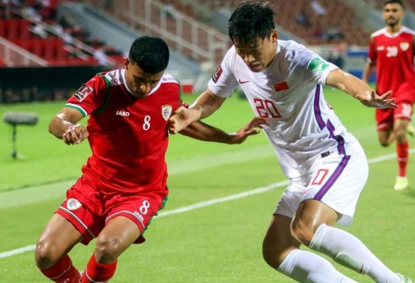 中国男足0-2负于阿曼 结束世预赛征程