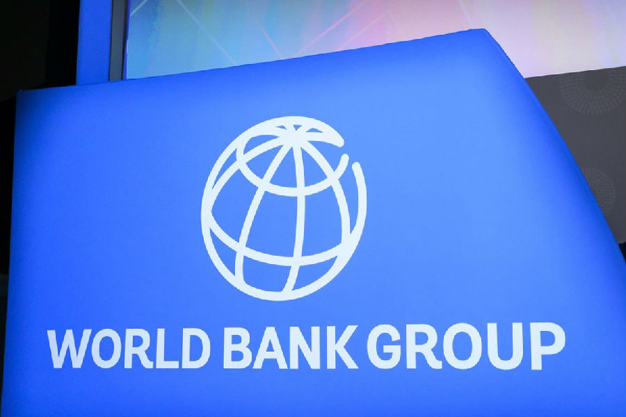 世界银行下调今年全球经济增长预期至3.2%